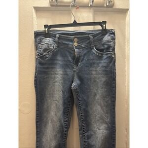 Wallflower Y2K Luscious Curvy Fit Jeans 11 Regular . Flare Leg